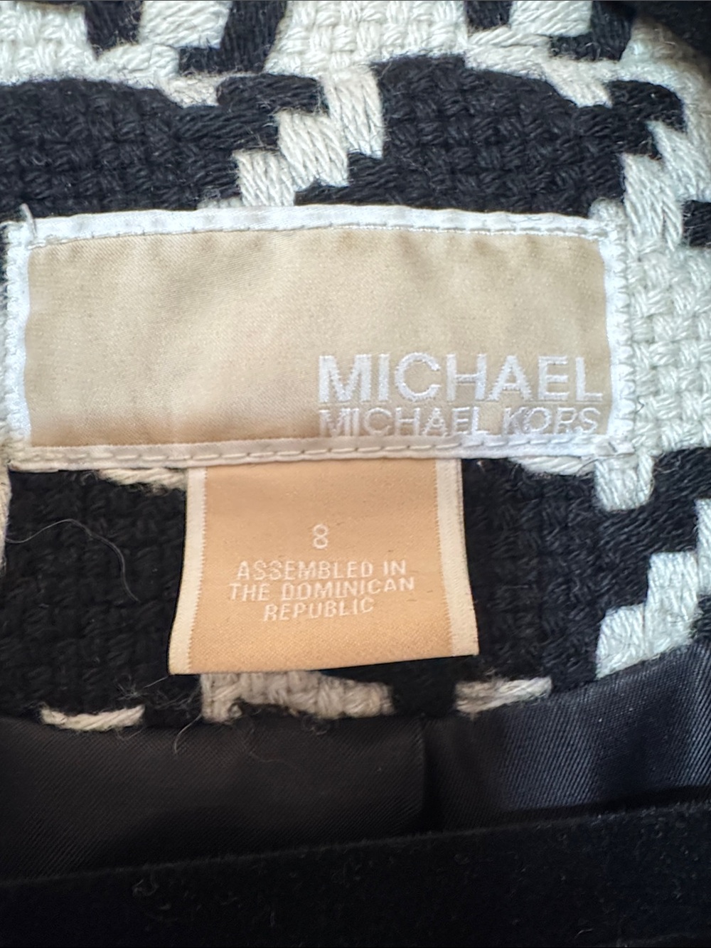 Michael Kors Black and White Houndstooth Trench Coat - Picture 2 of 10
